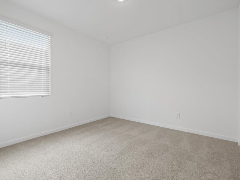 Spacious, unfurnished interior of a new home in Entrada Reserve Series, Tolleson (Image 18).