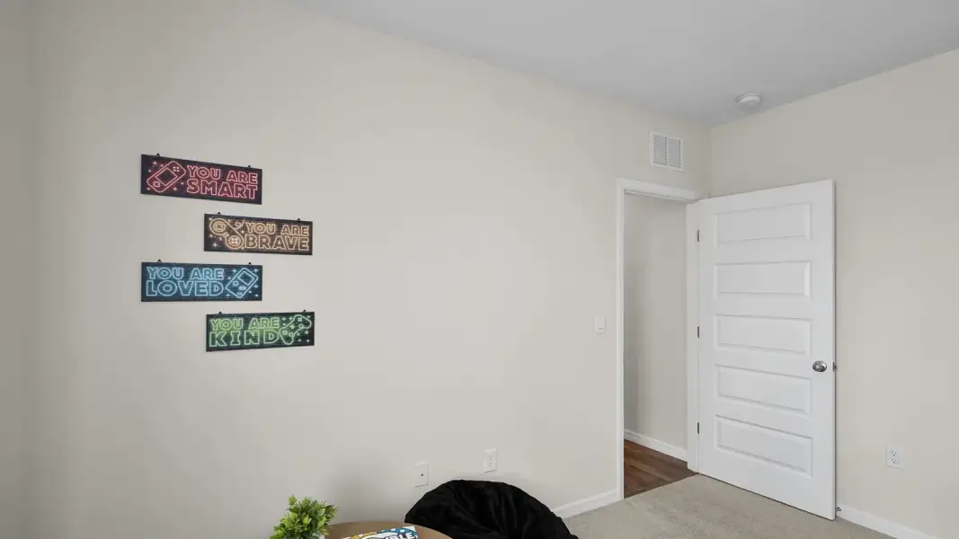 Image 35 of a home in Hawthorne Ranch.