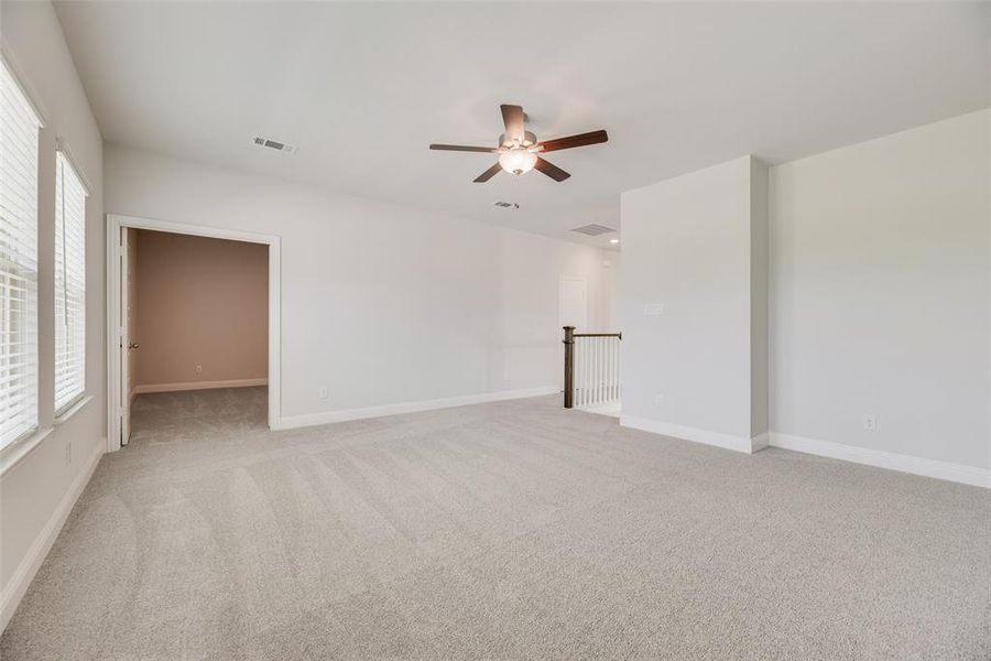 Spacious, unfurnished interior of a new home in Villages of Hurricane Creek, Anna (Image 28). Spacious, unfurnished interior of a new home in Villages of Hurricane Creek, Anna (Image 28).