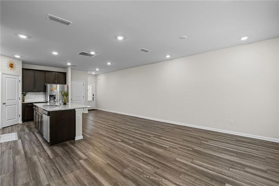 Spacious, unfurnished interior of a new home in , Snellville (Image 19).