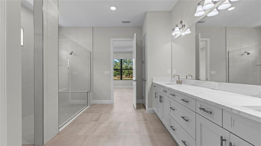 Furnished interior view inside a new home in Cresswind Lakewood Ranch, Lakewood Ranch (Image 11).