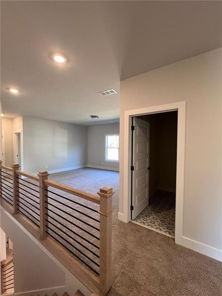 Spacious, unfurnished interior of a new home in , Jefferson (Image 19).