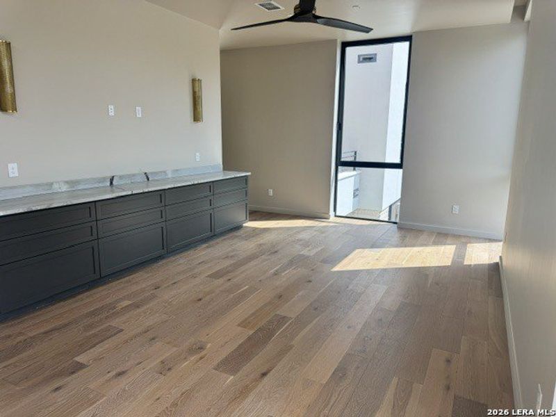 Spacious, unfurnished interior of a new home in , San Antonio (Image 14). Spacious, unfurnished interior of a new home in , San Antonio (Image 14).