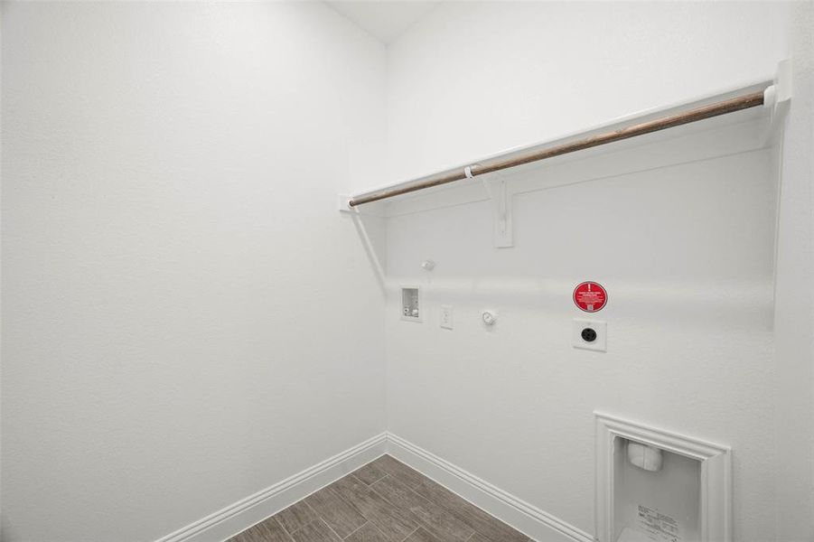 Spacious, unfurnished interior of a new home in , Midlothian (Image 35). Spacious, unfurnished interior of a new home in , Midlothian (Image 35).