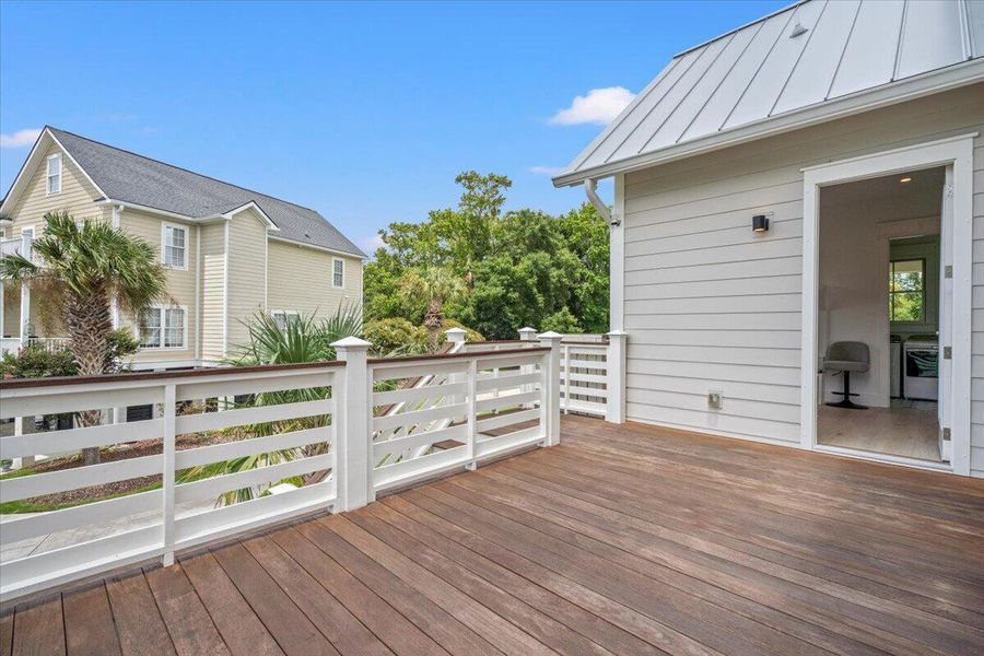 Exterior details and patio area of a home in , Johns Island (Image 31).