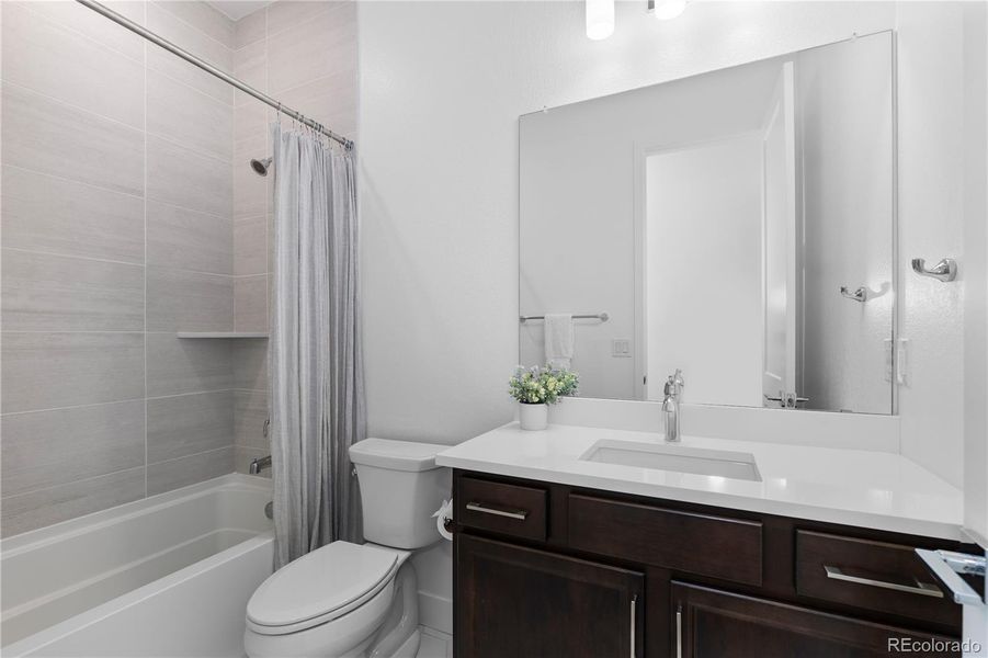 Furnished interior view inside a new home in , Castle Pines (Image 40). Furnished interior view inside a new home in , Castle Pines (Image 40).