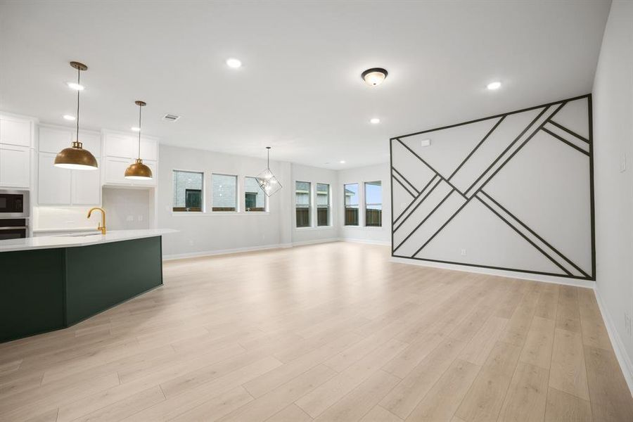 Spacious, unfurnished interior of a new home in Talia – Garden Series, Mesquite (Image 36).