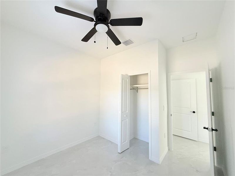 Spacious, unfurnished interior of a new home in , Punta Gorda (Image 9).