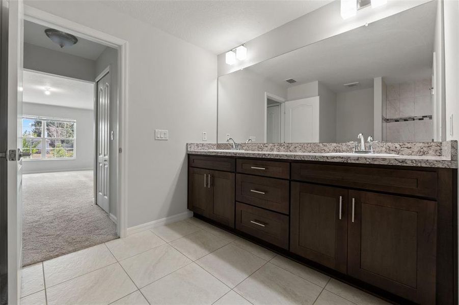 Furnished interior view inside a new home in , Spring Hill (Image 8).