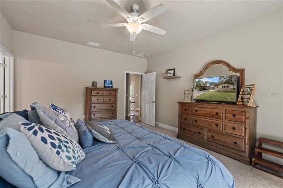 Furnished interior view inside a new home in , Chiefland (Image 15). Furnished interior view inside a new home in , Chiefland (Image 15).