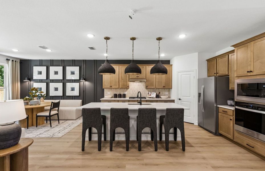Representative furnished interior of a home built from the Sweetwater by Pulte Homes in Kings Way, Denton (Image 15).
