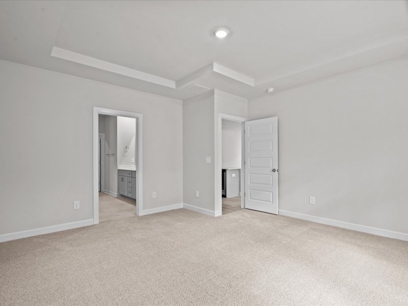 Spacious, unfurnished interior of a new home in Shiloh Valley, Piedmont (Image 16).