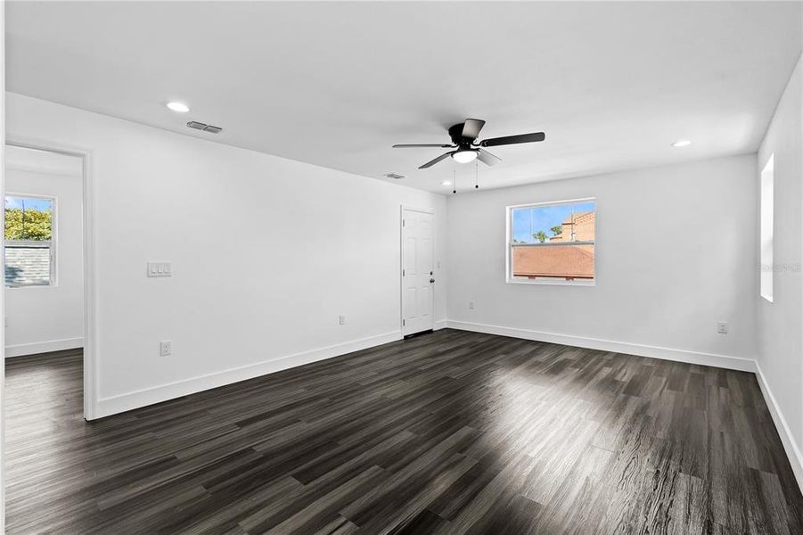 Spacious, unfurnished interior of a new home in , St. Petersburg (Image 39). Spacious, unfurnished interior of a new home in , St. Petersburg (Image 39).