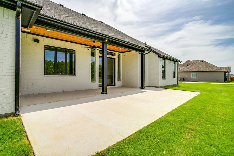 Representative exterior details of a home built from the The Colin by Elmwood Custom Homes in Matthews Farm, Venus (Image 17). Representative exterior details of a home built from the The Colin by Elmwood Custom Homes in Matthews Farm, Venus (Image 17).