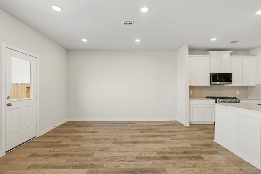 Spacious, unfurnished interior of a new home in Mirabella, Brookshire (Image 14).