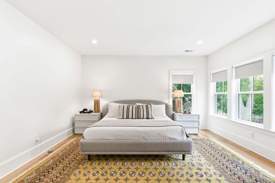 Furnished interior view inside a new home in , Charleston (Image 15).