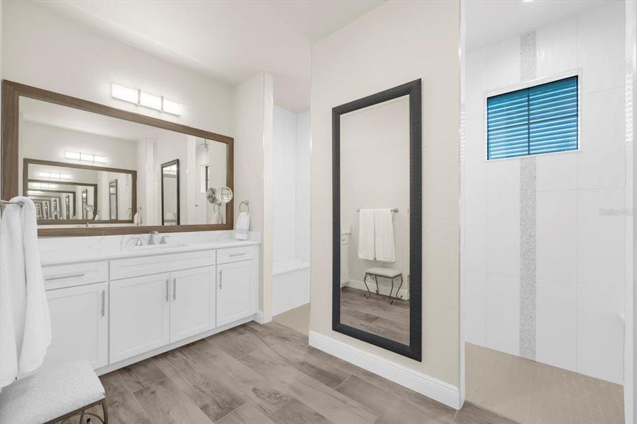 Furnished interior view inside a new home in , Port Charlotte (Image 35).