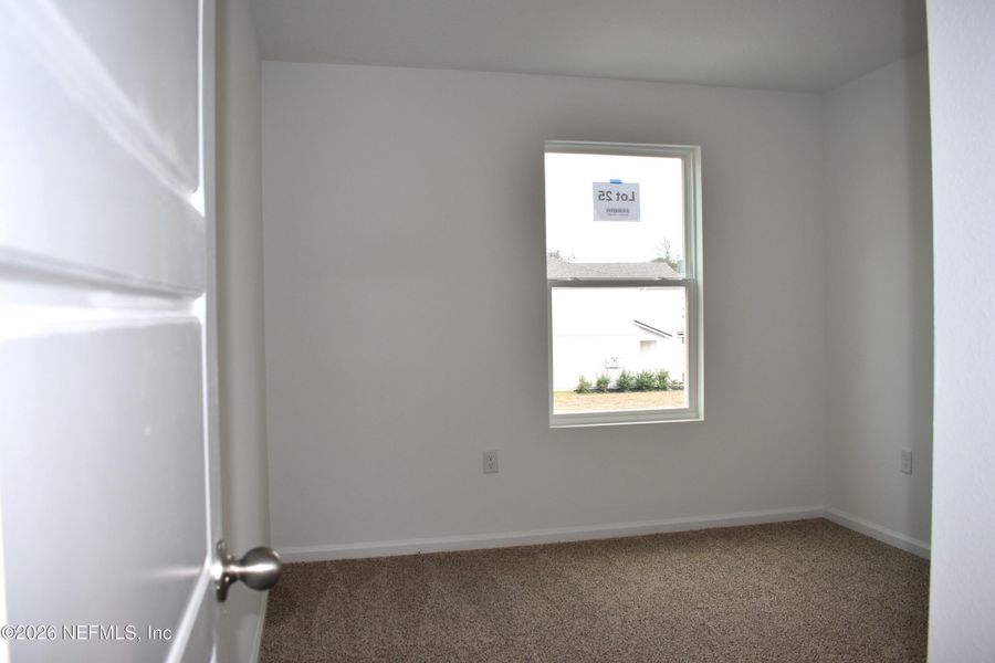 Spacious, unfurnished interior of a new home in Irongate Villas, Jacksonville (Image 21).