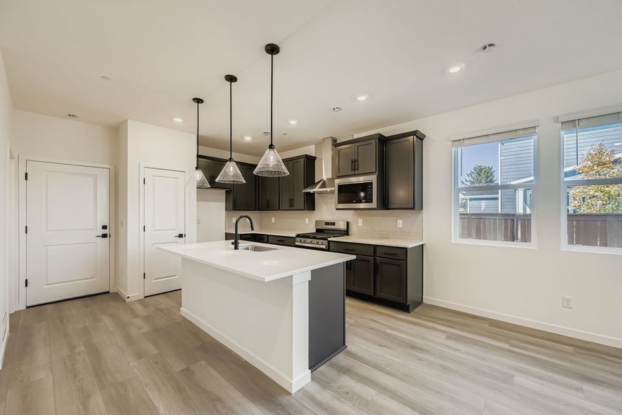 2771 Bear Springs Cir, Longmont, CO.  - Slide 14