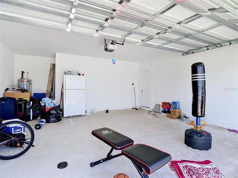 Spacious, unfurnished interior of a new home in Westgate at Avalon Park, Wesley Chapel (Image 25). Spacious, unfurnished interior of a new home in Westgate at Avalon Park, Wesley Chapel (Image 25).
