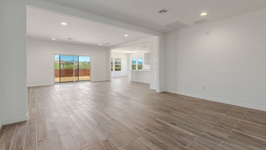Representative unfurnished interior of a home built from the Catalina - Plan H50T4 by D.R. Horton in Sahuarita Acres, Sahuarita (Image 15).