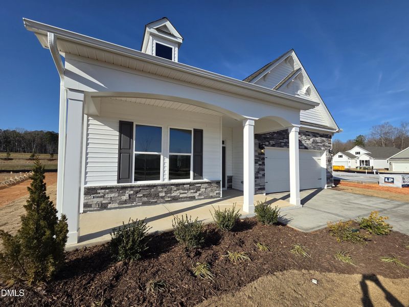 377 Alexis Loop_porch