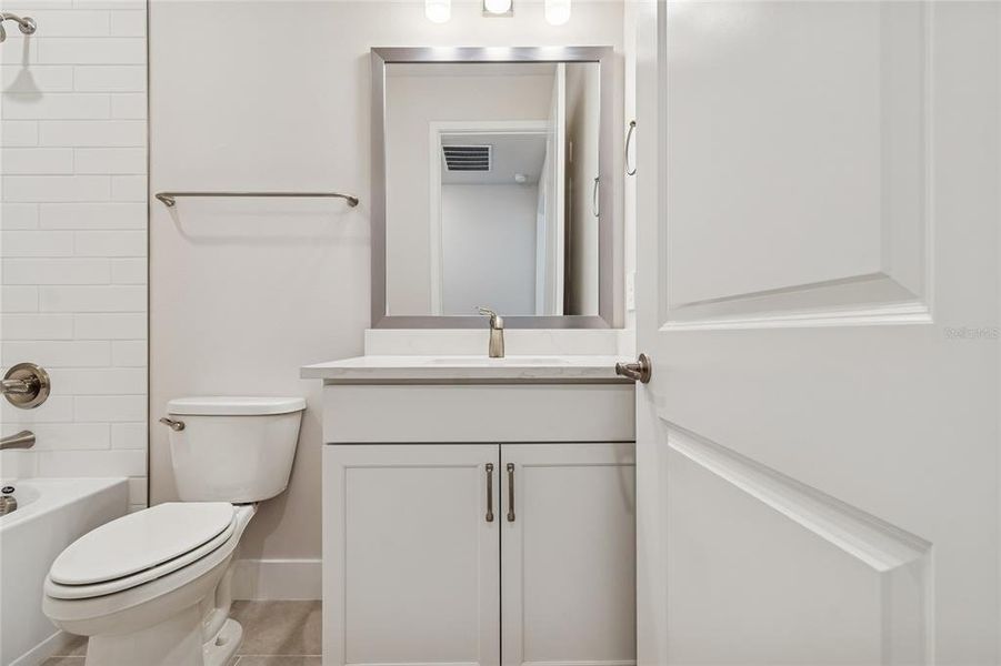 Furnished interior view inside a new home in Gracewater at Sarasota, Sarasota (Image 8).