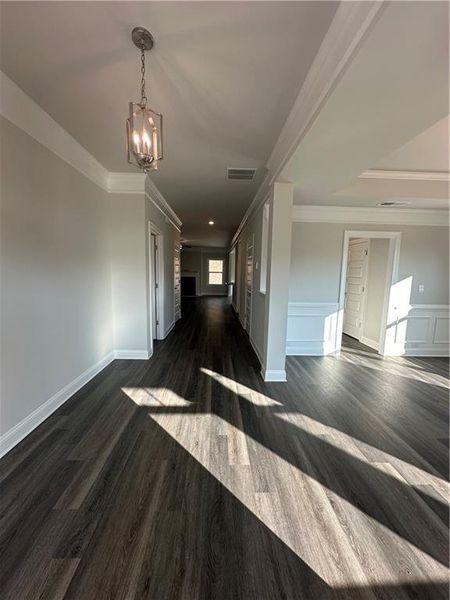 Spacious, unfurnished interior of a new home in Mirror Lake at South Harbour, Villa Rica (Image 15).