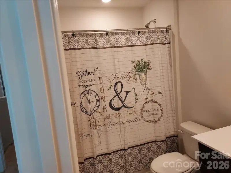 Image 21 of a home in .