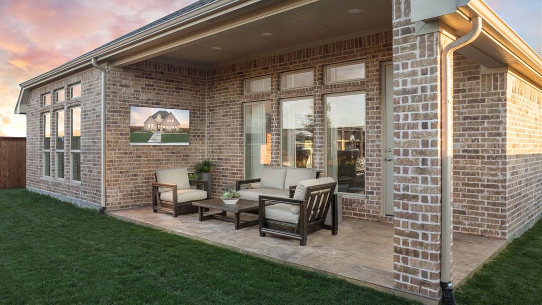 Exterior details and patio area of a home in Candela, Richmond (Image 38).