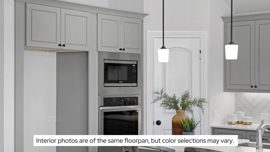 Furnished interior view inside a new home in Lexington Heights, Willis (Image 11). Furnished interior view inside a new home in Lexington Heights, Willis (Image 11).