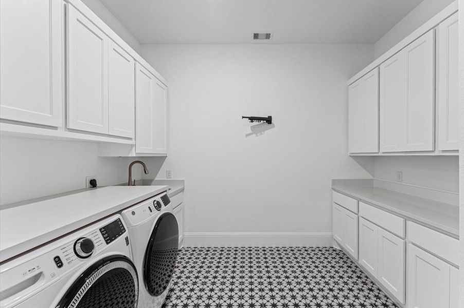 Furnished interior view inside a new home in , Fulshear (Image 27).