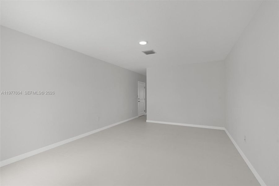 Spacious, unfurnished interior of a new home in , Homestead (Image 30).
