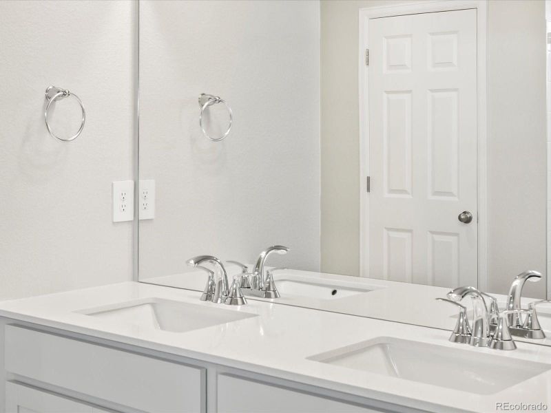 Photos are representative only and are not of the actual home. Actual finishes, elevation, and features may vary.