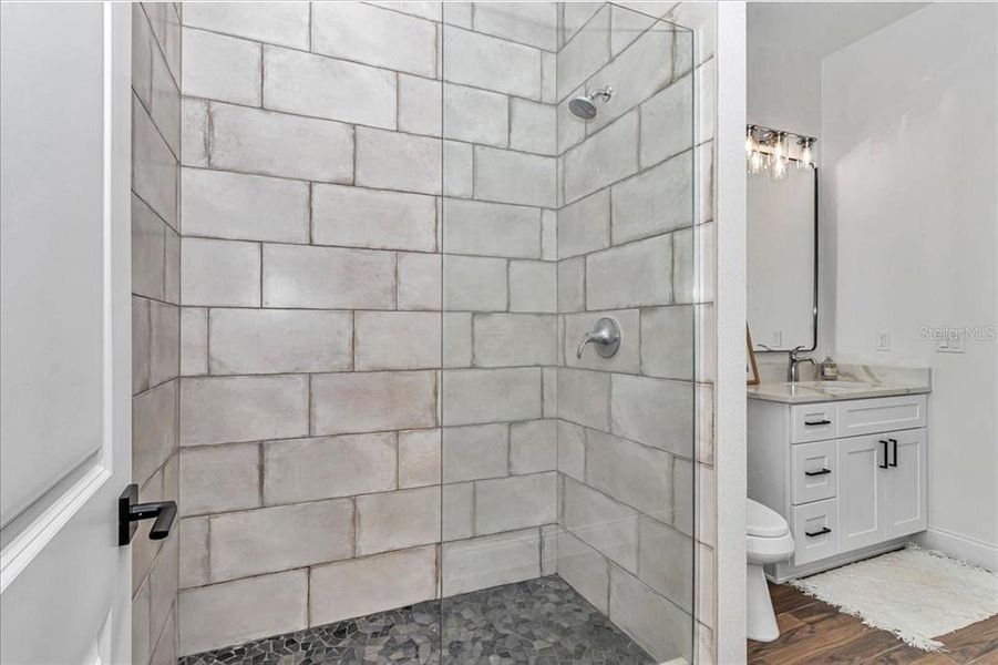 Furnished interior view inside a new home in , Citra (Image 46).