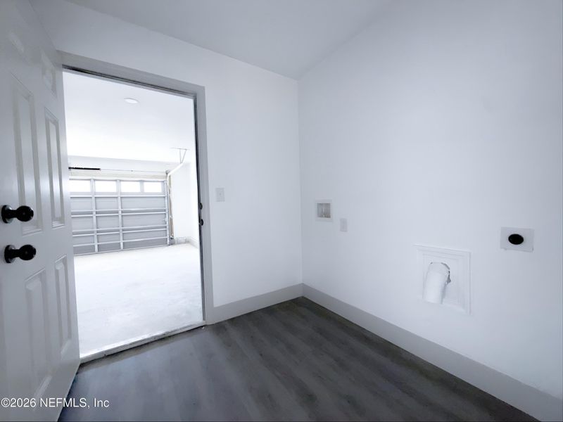 Spacious, unfurnished interior of a new home in , Jacksonville (Image 21). Spacious, unfurnished interior of a new home in , Jacksonville (Image 21).