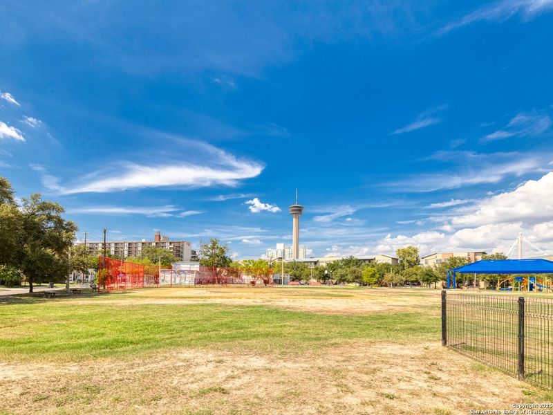 Community amenities in , San Antonio (Image 35). Community amenities in , San Antonio (Image 35).