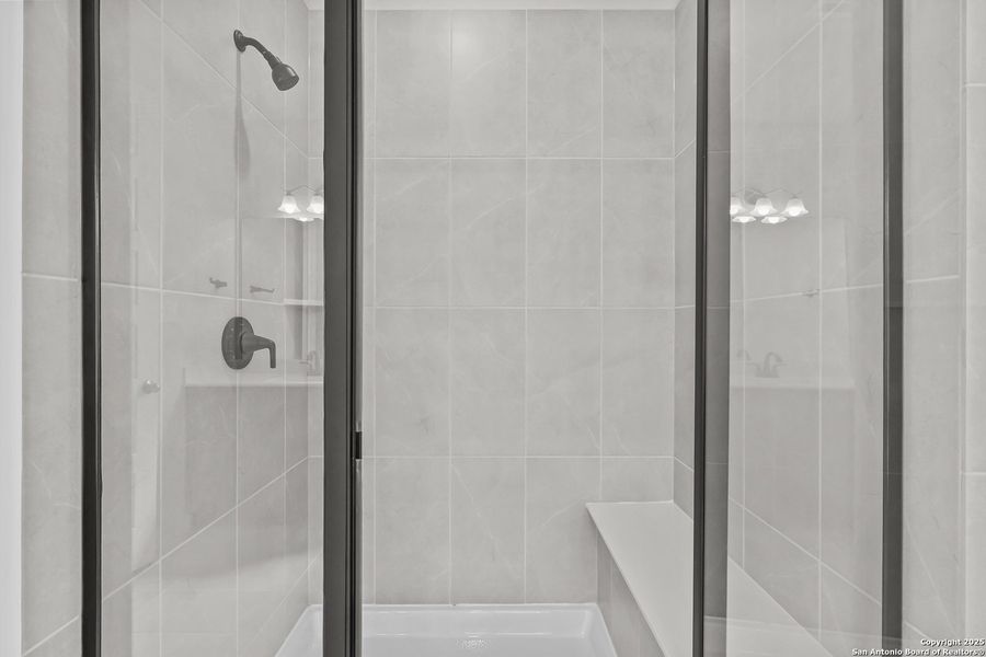 Close-up of interior finishes inside a home in Mayfair 60', New Braunfels (Image 19).