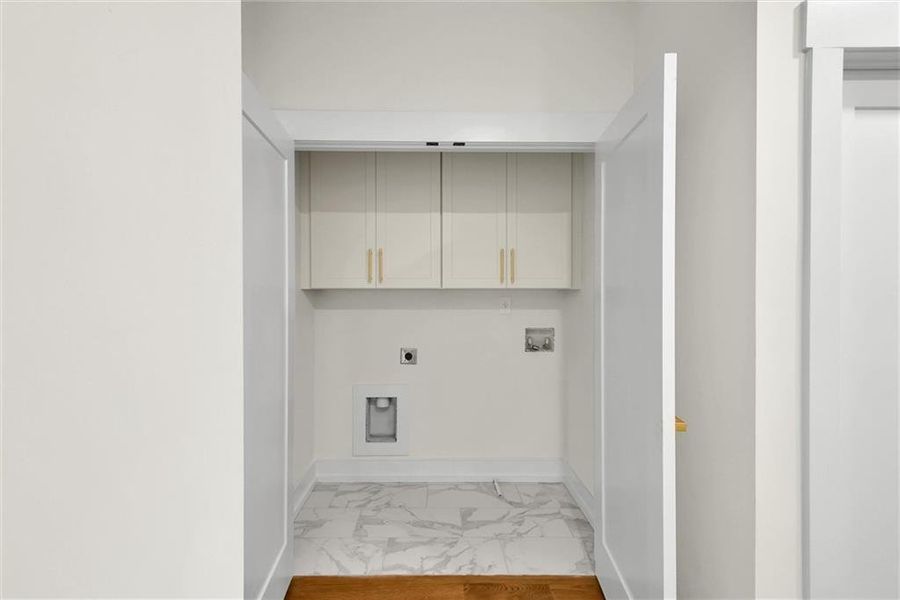 Spacious, unfurnished interior of a new home in , Atlanta (Image 35).