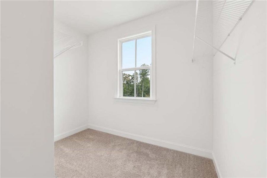 Spacious, unfurnished interior of a new home in East Harbor II at Chestatee, Dawsonville (Image 28).