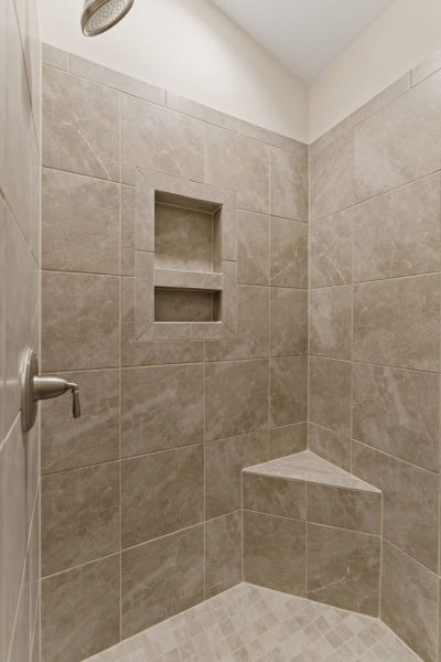 Representative interior finishes for a home built from the Cayman by Keystone Homes NC in Weybridge, Burlington (Image 25). Representative interior finishes for a home built from the Cayman by Keystone Homes NC in Weybridge, Burlington (Image 25).