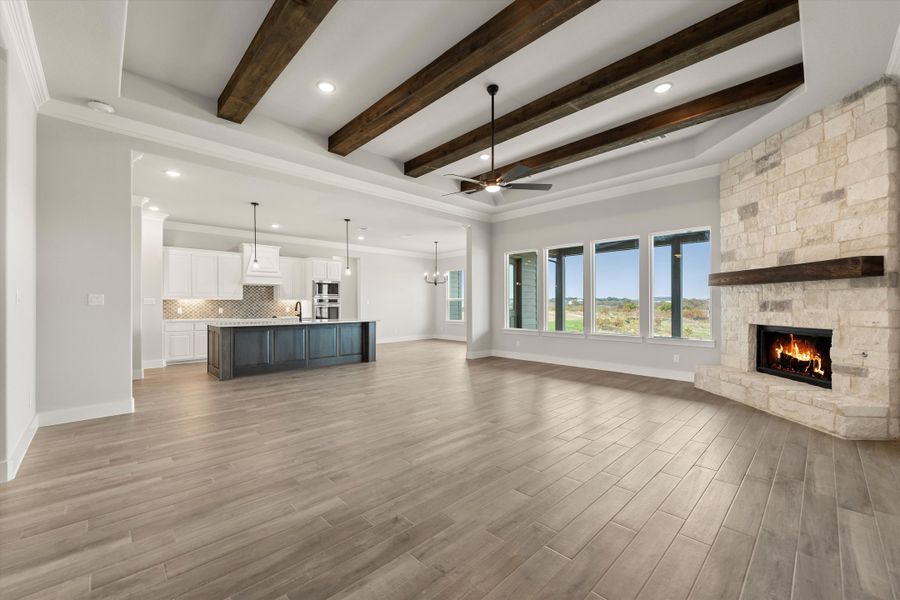 Spacious, unfurnished interior of a new home in Eagle Ridge Estates, Weatherford (Image 22).