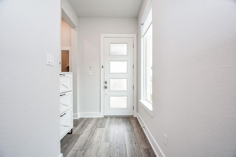 Spacious, unfurnished interior of a new home in , Richmond (Image 23).