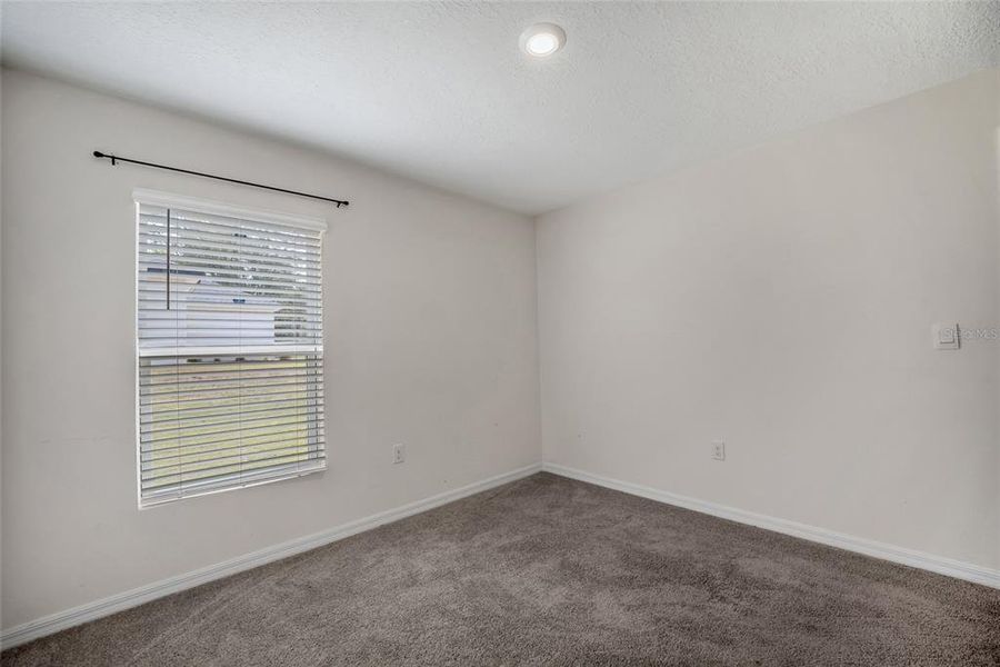 Spacious, unfurnished interior of a new home in , Ocala (Image 21).