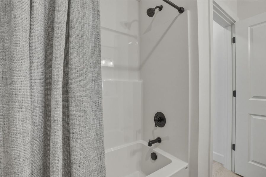 Close-up of interior finishes inside a home in Willowbrook, Madras (Image 21).