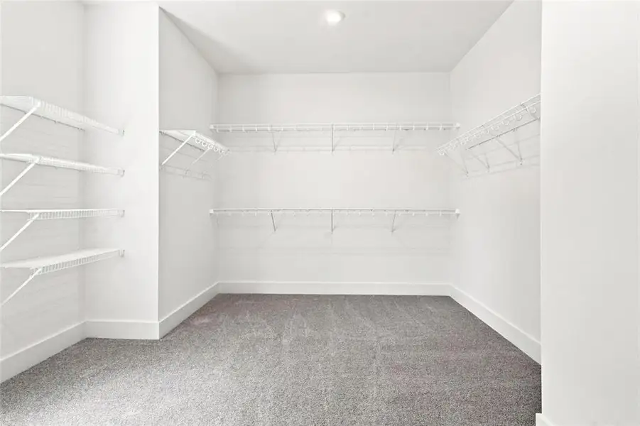 Spacious, unfurnished interior of a new home in , Marietta (Image 23).