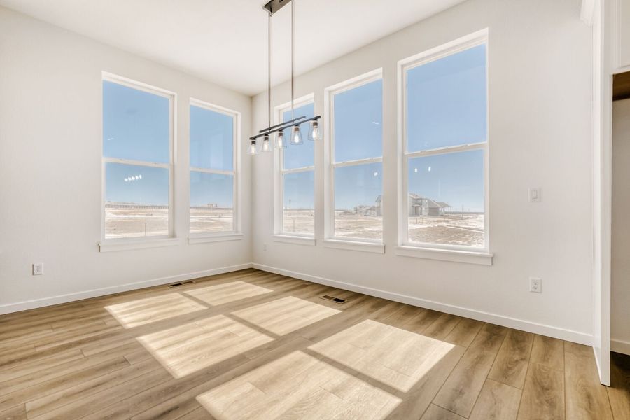 8777 San Diego - Dining Area