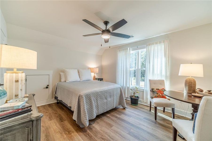 Furnished interior view inside a new home in , Hull (Image 6).