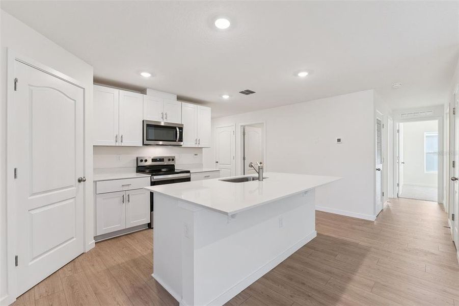 Furnished interior view inside a new home in Fountain View, Ormond Beach (Image 6).