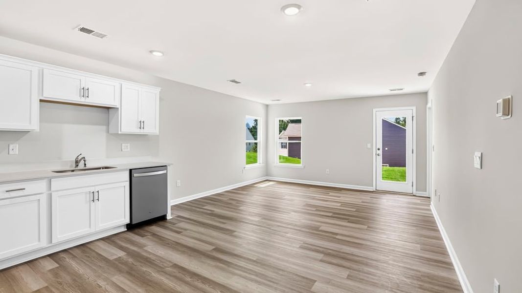 Spacious, unfurnished interior of a new home in Cloverdale Hills, Piedmont (Image 24). Spacious, unfurnished interior of a new home in Cloverdale Hills, Piedmont (Image 24).